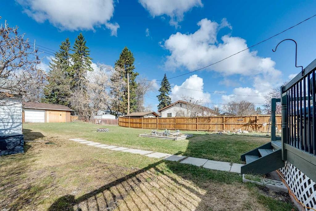 









2026


26

Avenue,
Delburne,




AB
T0M 0V0

