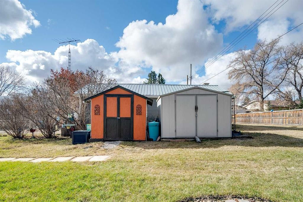 









2026


26

Avenue,
Delburne,




AB
T0M 0V0

