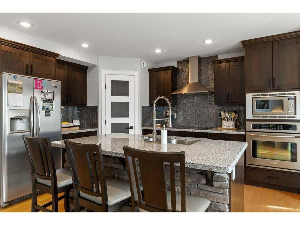 









28


Vig

Place,
Red Deer,




AB
T4R 0E8

