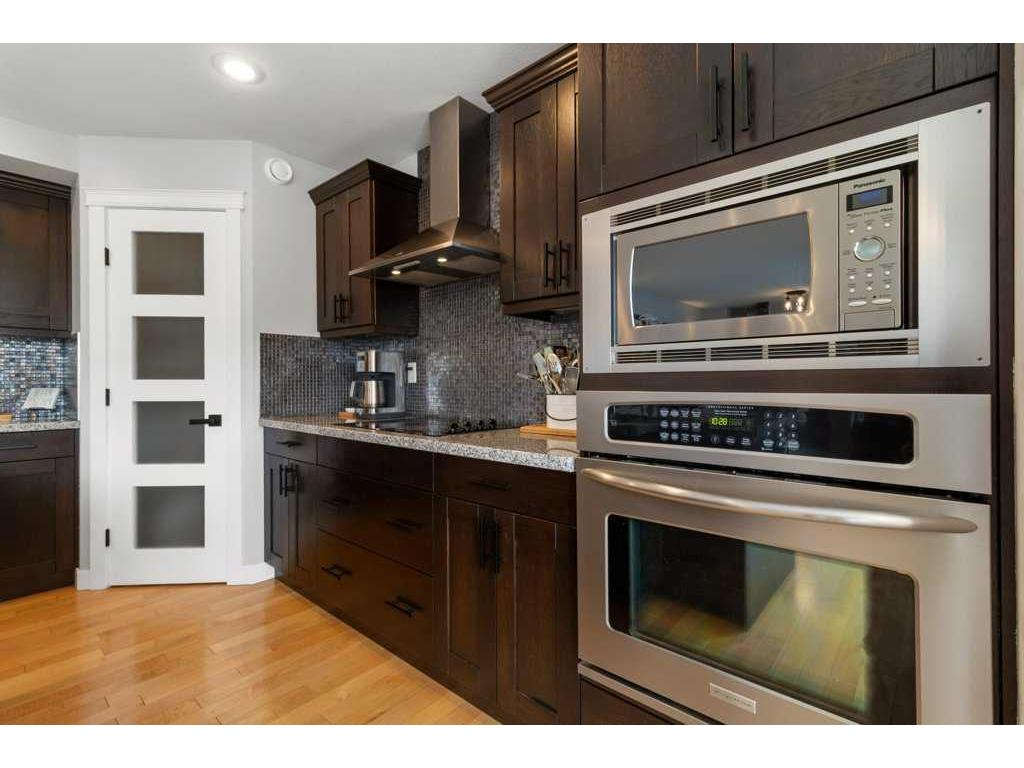 









28


Vig

Place,
Red Deer,




AB
T4R 0E8

