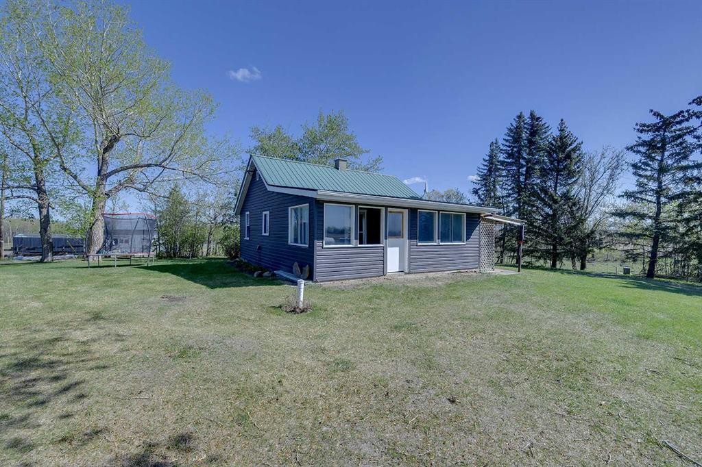 









37559


RR224

,
Rural Red Deer County,




AB
T0M0V0

