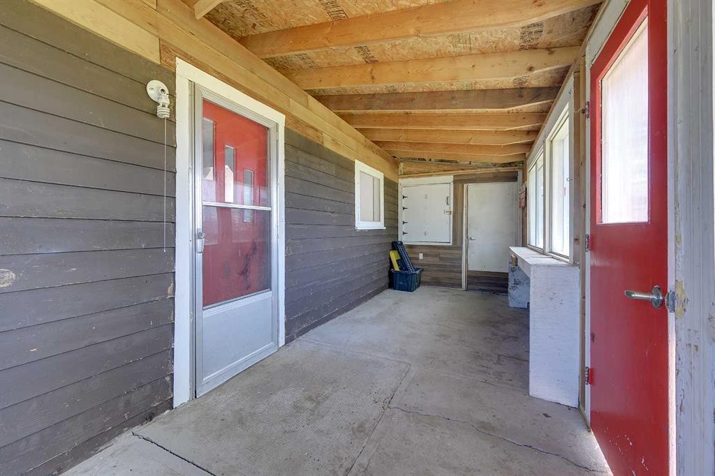 









37559


RR224

,
Rural Red Deer County,




AB
T0M0V0

