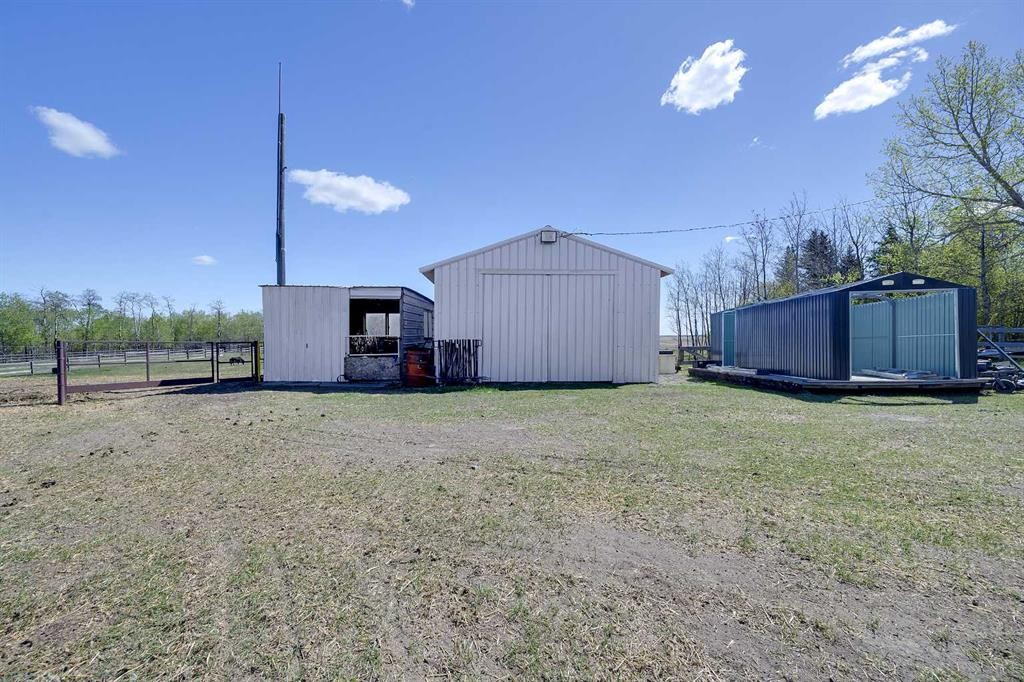 









37559


RR224

,
Rural Red Deer County,




AB
T0M0V0

