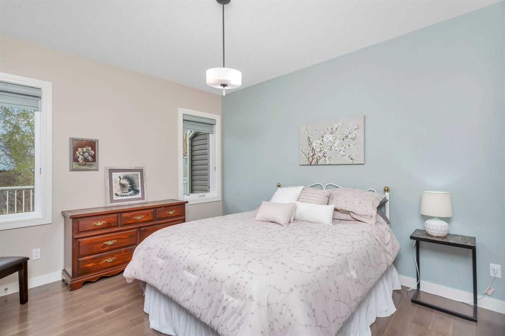 









4920


Beardsley

Avenue,
Lacombe,




AB
T4L0G3

