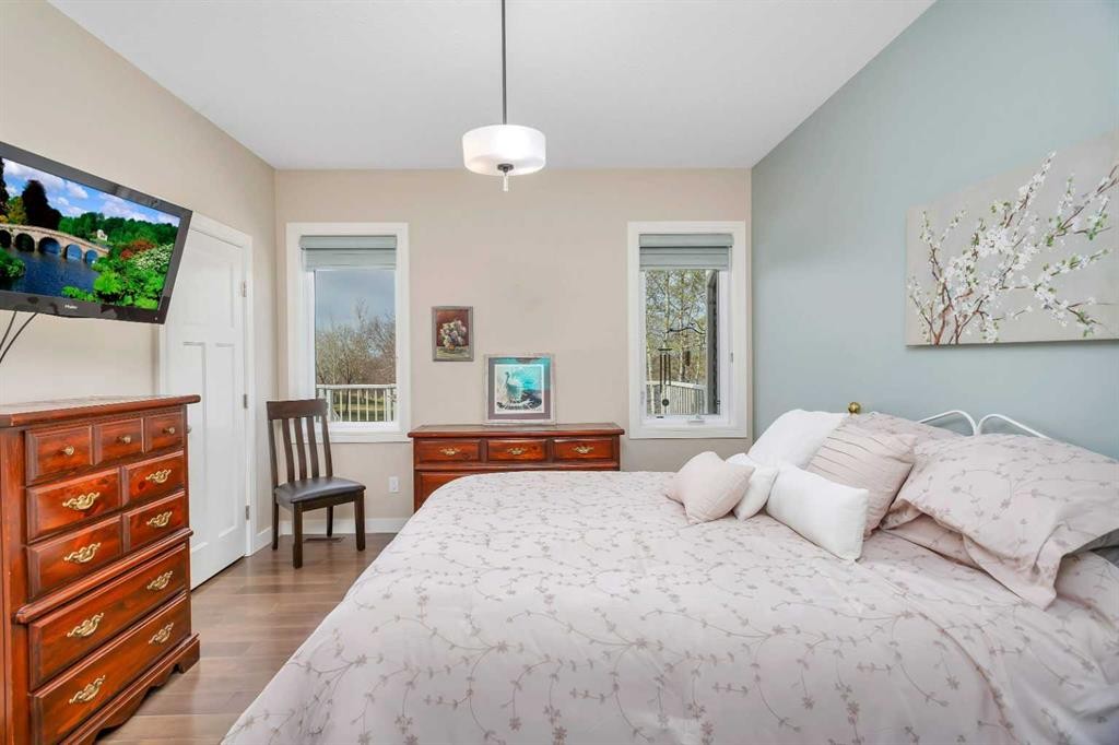 









4920


Beardsley

Avenue,
Lacombe,




AB
T4L0G3


