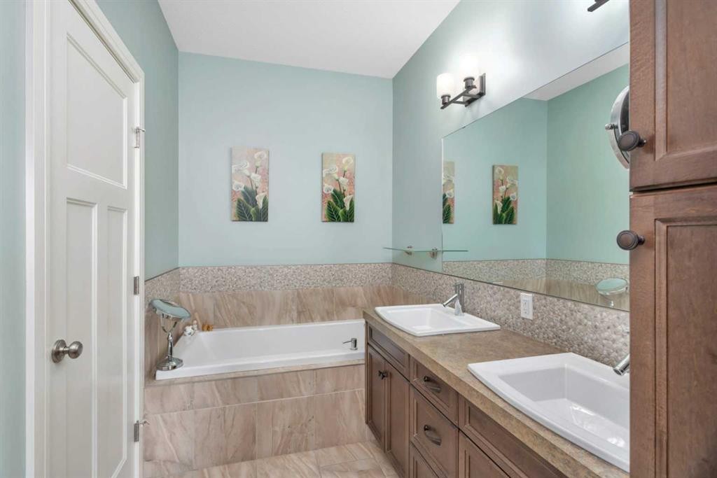









4920


Beardsley

Avenue,
Lacombe,




AB
T4L0G3

