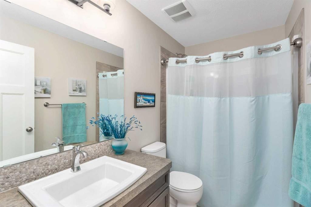 









4920


Beardsley

Avenue,
Lacombe,




AB
T4L0G3

