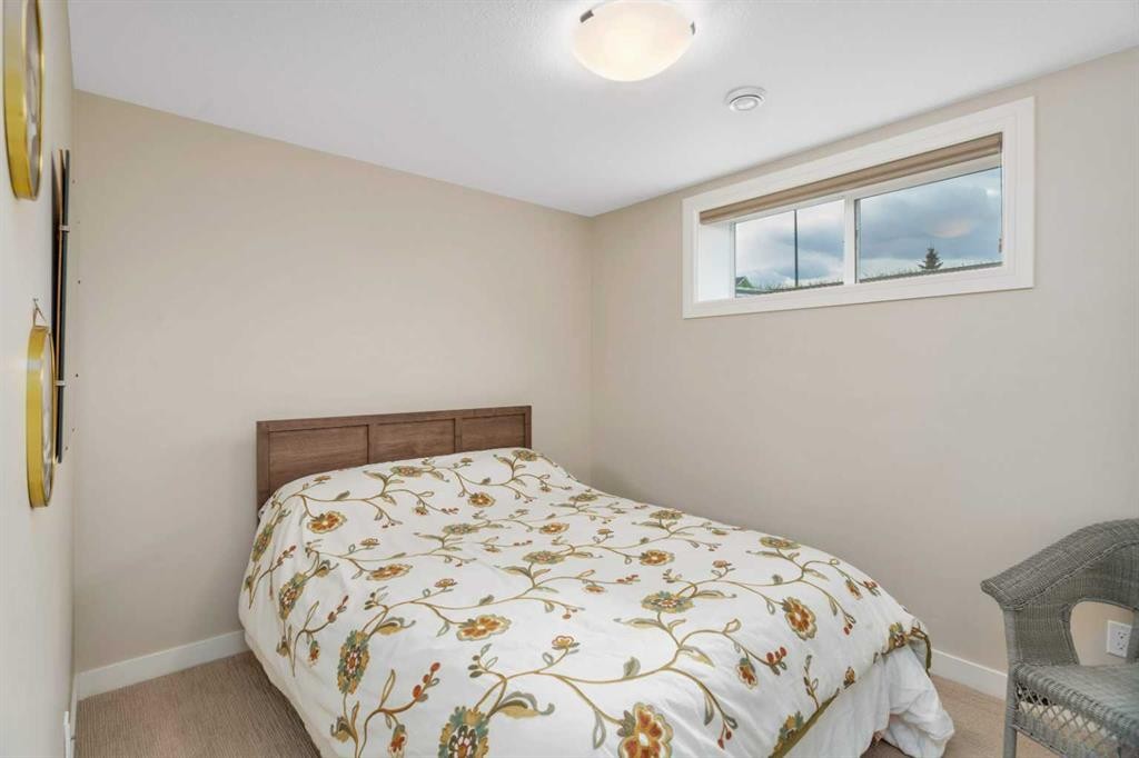 









4920


Beardsley

Avenue,
Lacombe,




AB
T4L0G3

