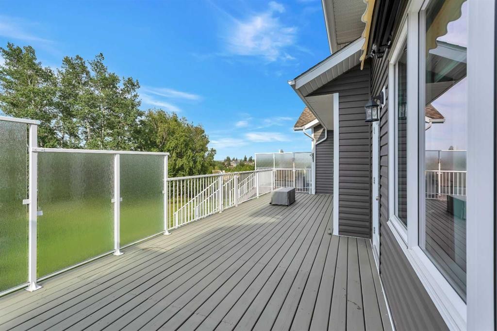 









4920


Beardsley

Avenue,
Lacombe,




AB
T4L0G3

