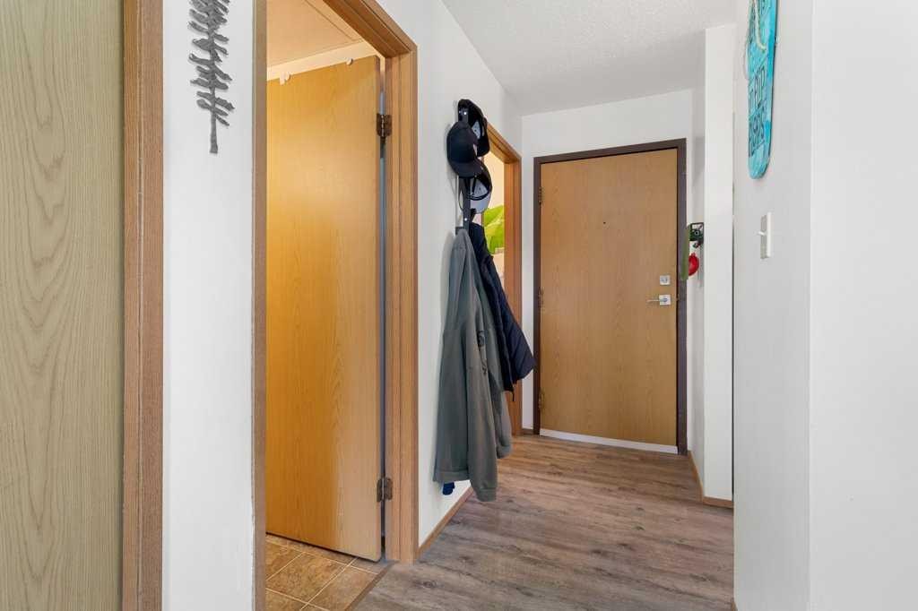 









5502


58A

Street, 104,
Red Deer,




AB
T4N 2M3

