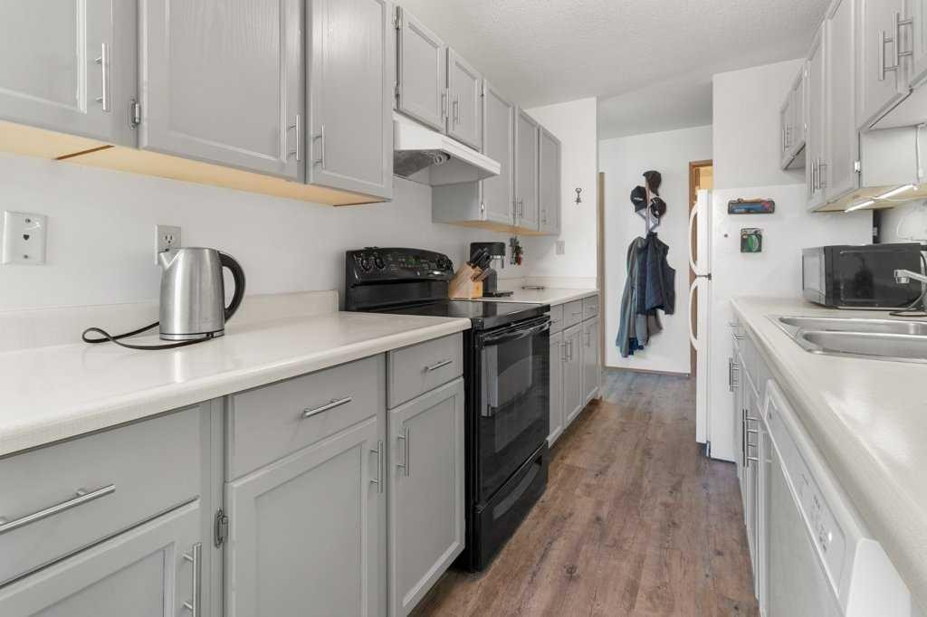 









5502


58A

Street, 104,
Red Deer,




AB
T4N 2M3

