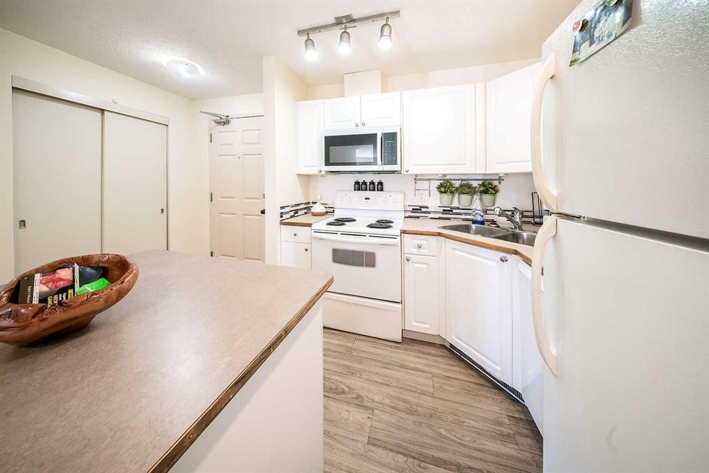 









60


Jacobs

Close, 103,
Red Deer,




AB
T4P 4A2

