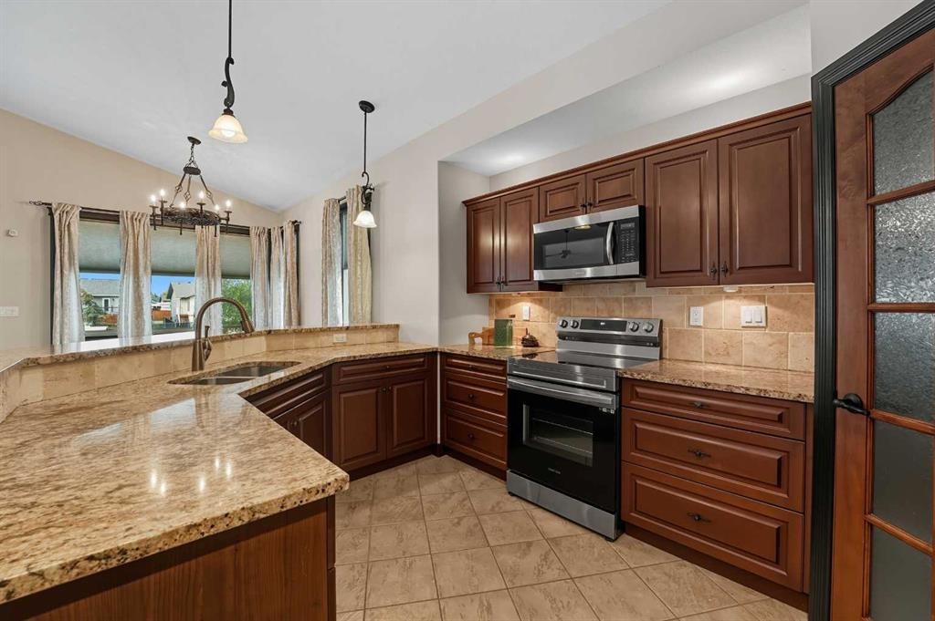 









5


Hodgstreet

Place,
Sylvan Lake,




AB
T4S0C5

