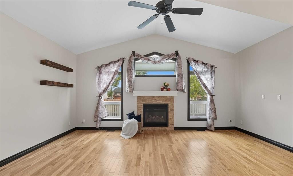 









5


Hodgstreet

Place,
Sylvan Lake,




AB
T4S0C5

