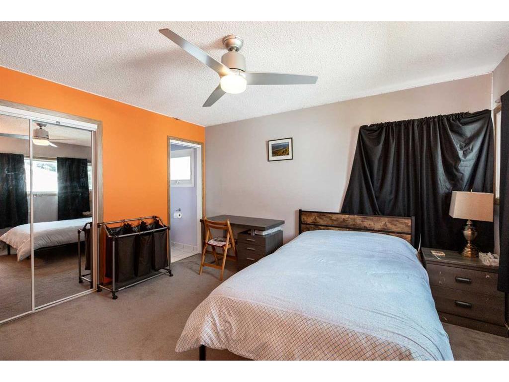 









5024


46

Street,
Innisfail,




AB
T4G 1L6

