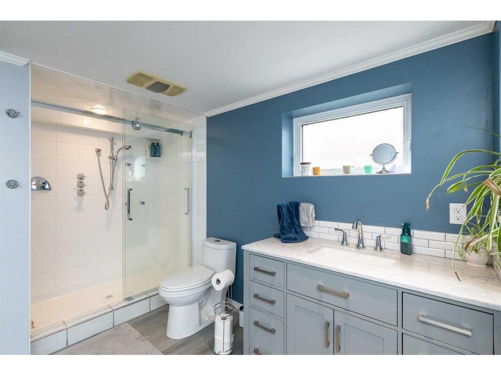 









5024


46

Street,
Innisfail,




AB
T4G 1L6


