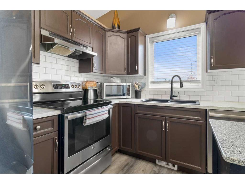 









53


Westglen

Boulevard,
Blackfalds,




AB
T0M 0J0

