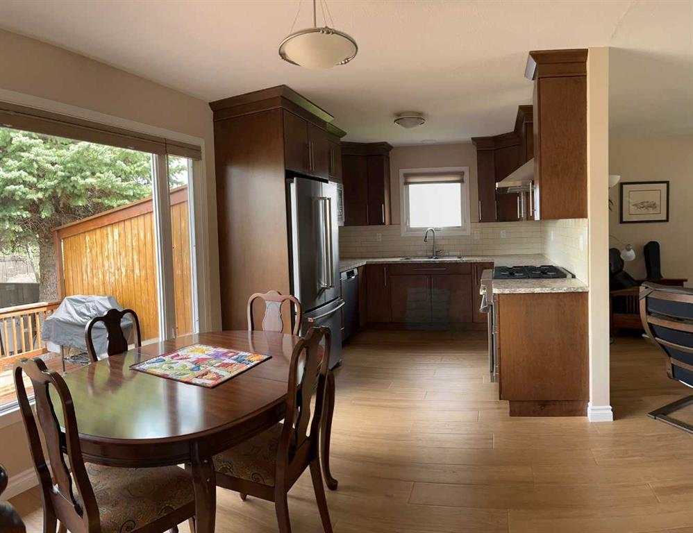 









136


MCLEVIN

Crescent,
Red Deer,




AB
T4R 1S9


