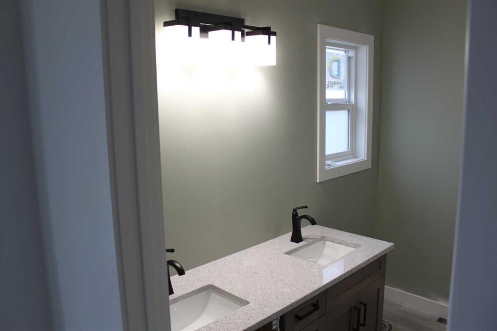 









114


Alberta

Street,
Kingman,




AB
T0B2M0


