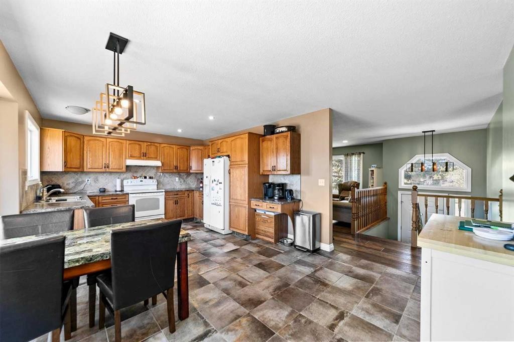 









5419


53

Street,
Camrose,




AB
T4V4N6

