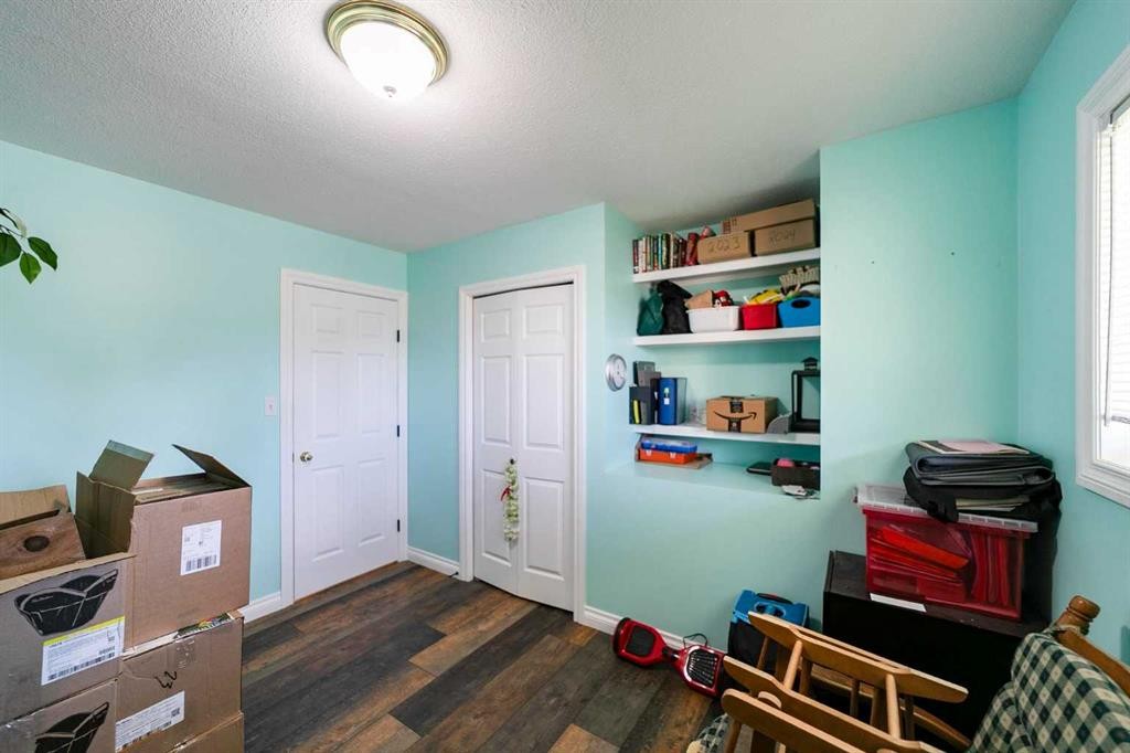 









5419


53

Street,
Camrose,




AB
T4V4N6

