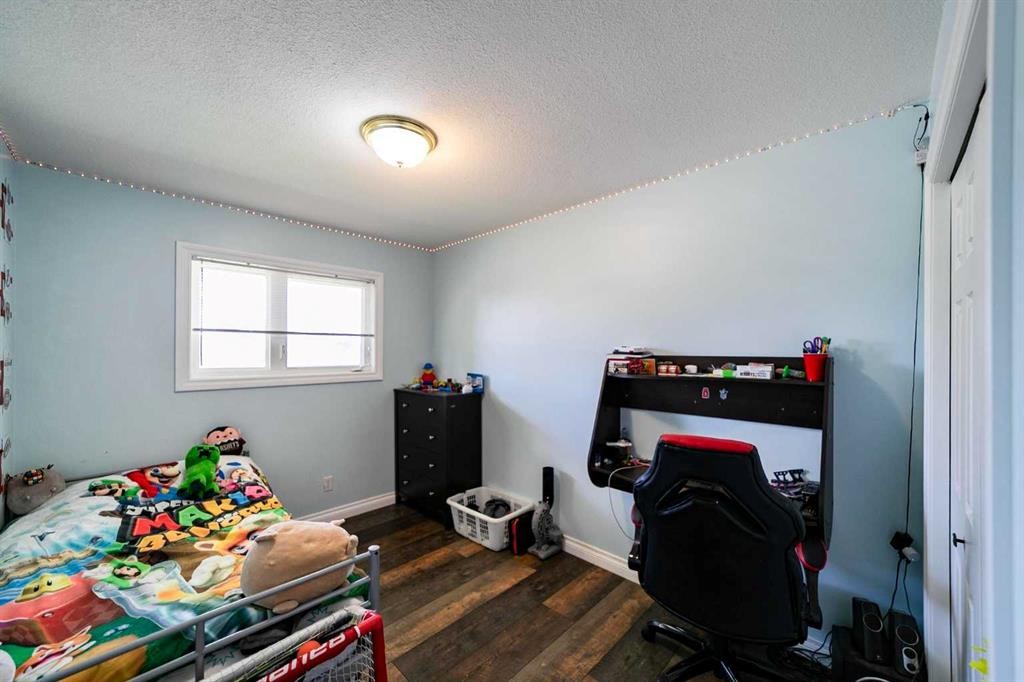









5419


53

Street,
Camrose,




AB
T4V4N6

