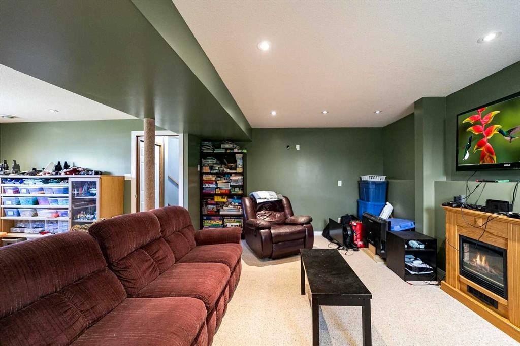 









5419


53

Street,
Camrose,




AB
T4V4N6

