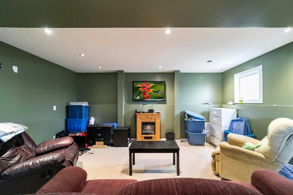 









5419


53

Street,
Camrose,




AB
T4V4N6

