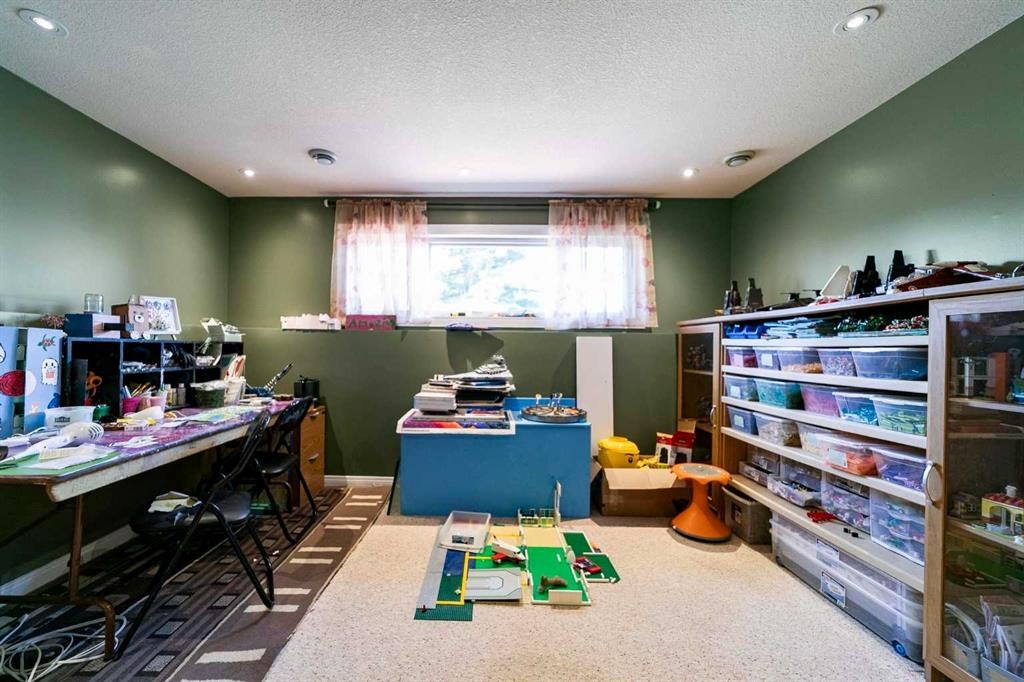 









5419


53

Street,
Camrose,




AB
T4V4N6

