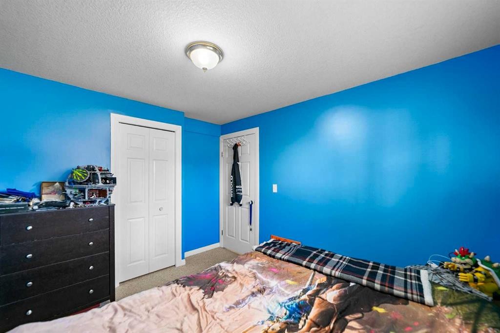 









5419


53

Street,
Camrose,




AB
T4V4N6

