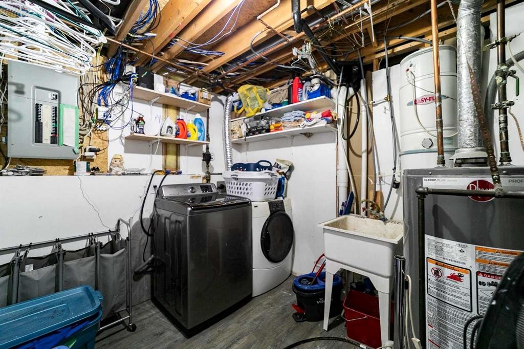 









5419


53

Street,
Camrose,




AB
T4V4N6

