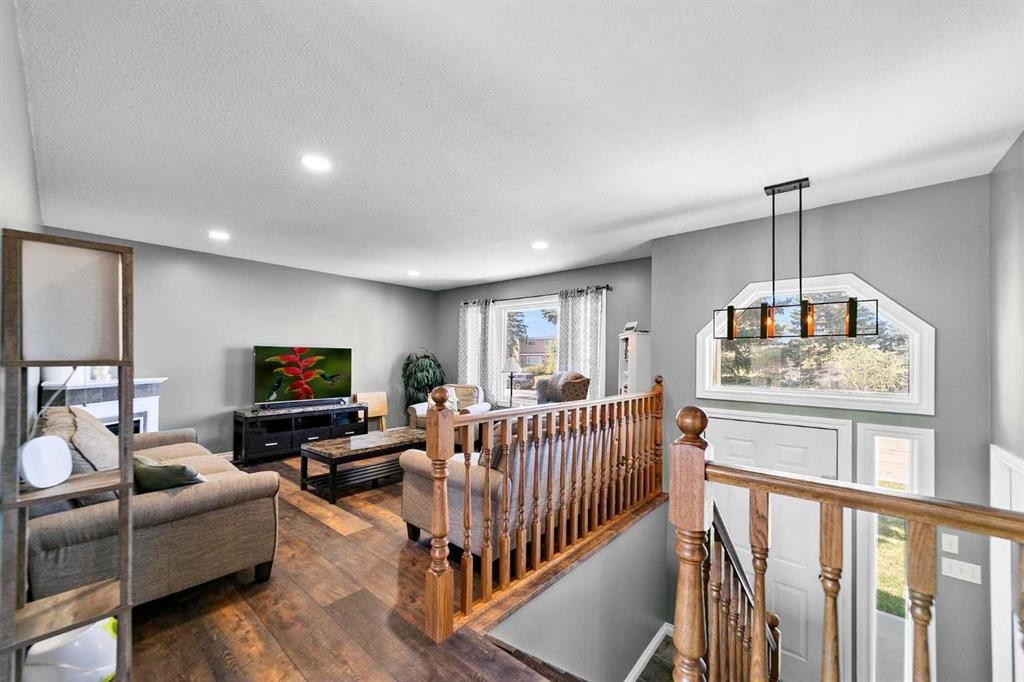 









5419


53

Street,
Camrose,




AB
T4V4N6

