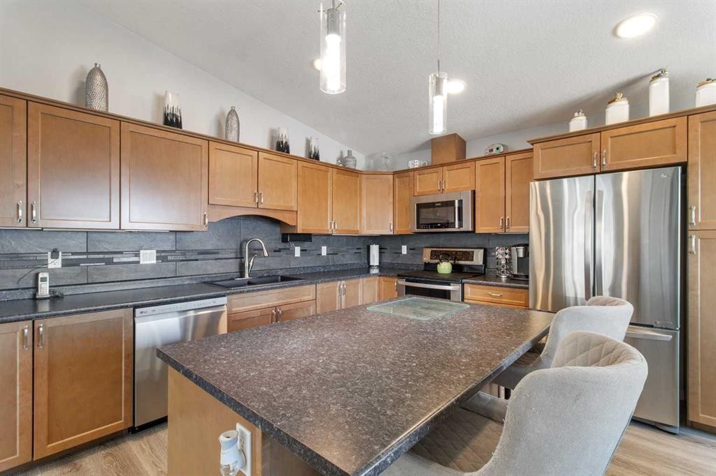 









41019


range road 11

, 93,
Rural Lacombe County,




AB
T0C 2J0


