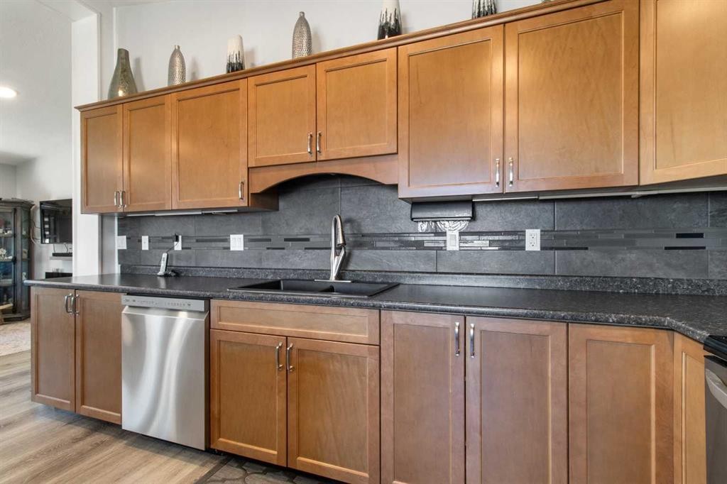 









41019


range road 11

, 93,
Rural Lacombe County,




AB
T0C 2J0

