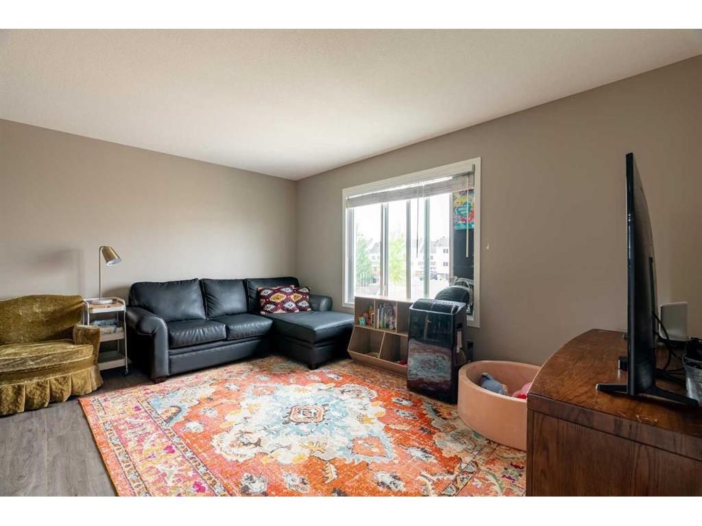 









711


Beacon Hill Drive

Drive, 14,
Fort McMurray,




AB
T9H3R5

