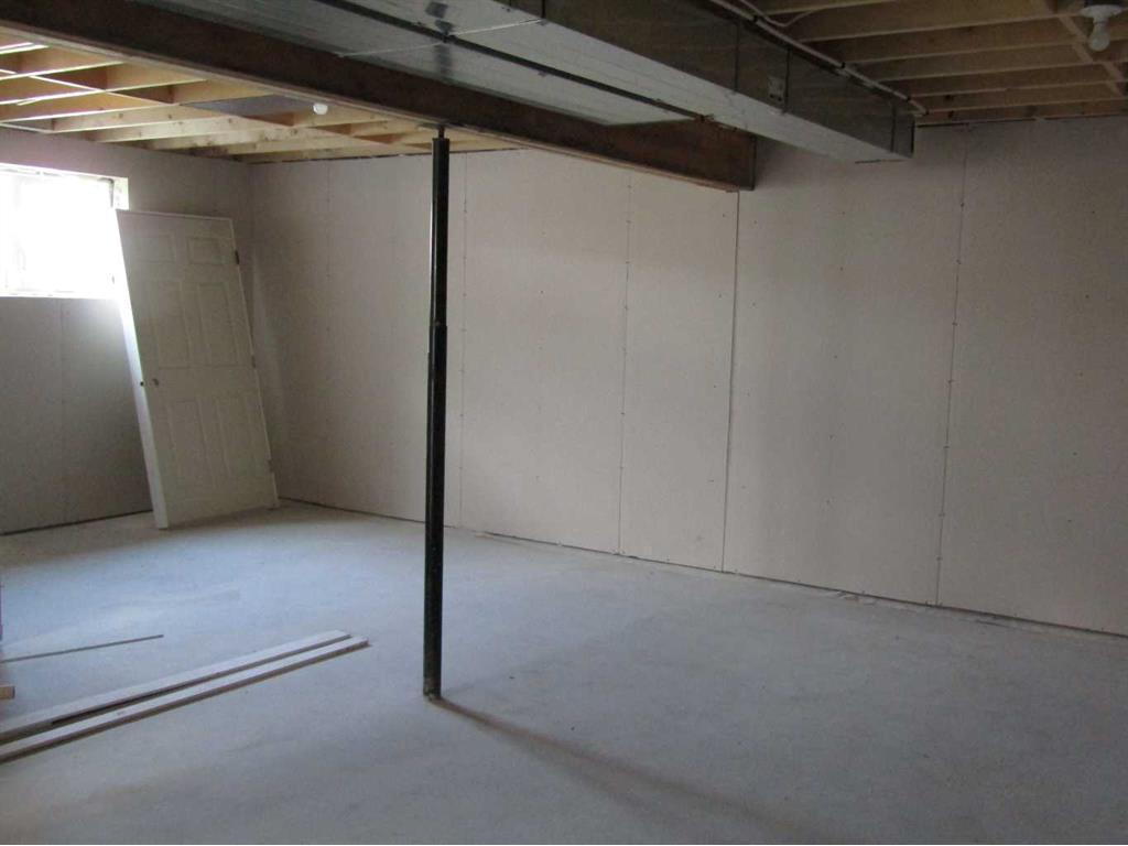 









4625


52

Avenue,
Rimbey,




AB
T0C 2J0

