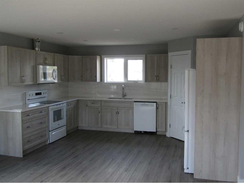 









4625


52

Avenue,
Rimbey,




AB
T0C 2J0


