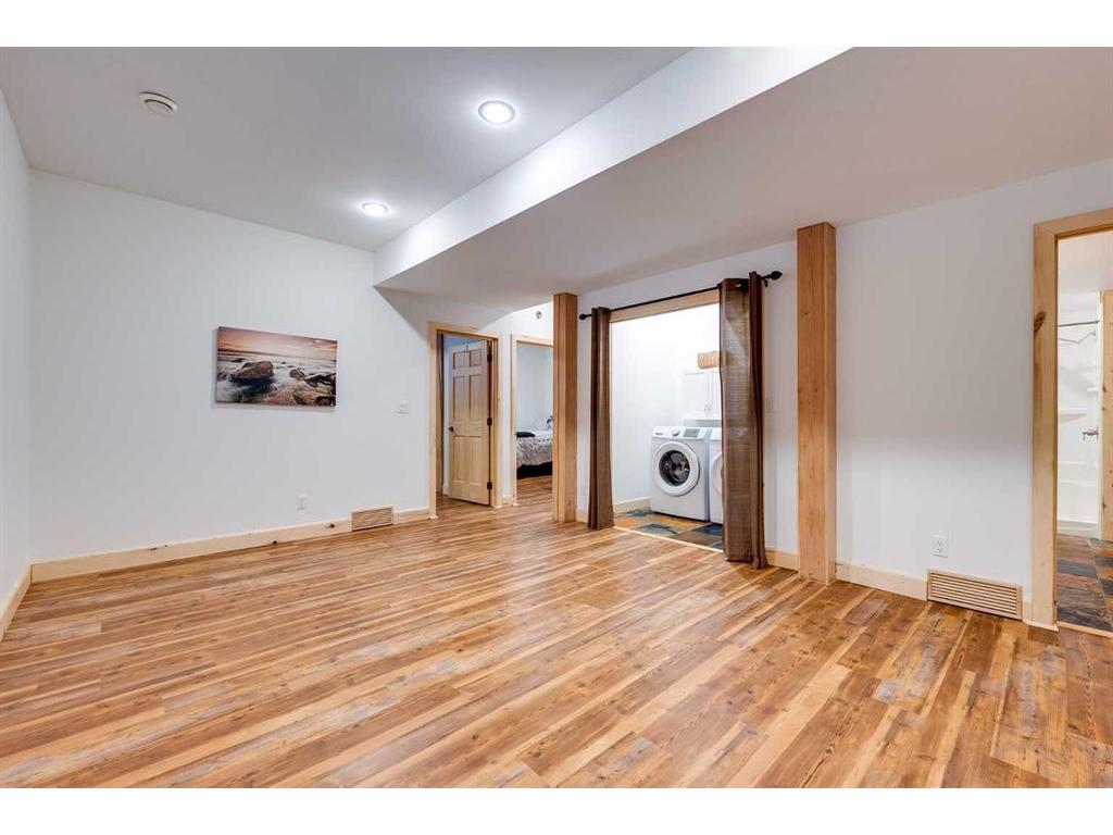 









276


Canal

Street,
Rural Ponoka County,




AB
T0C 2J0

