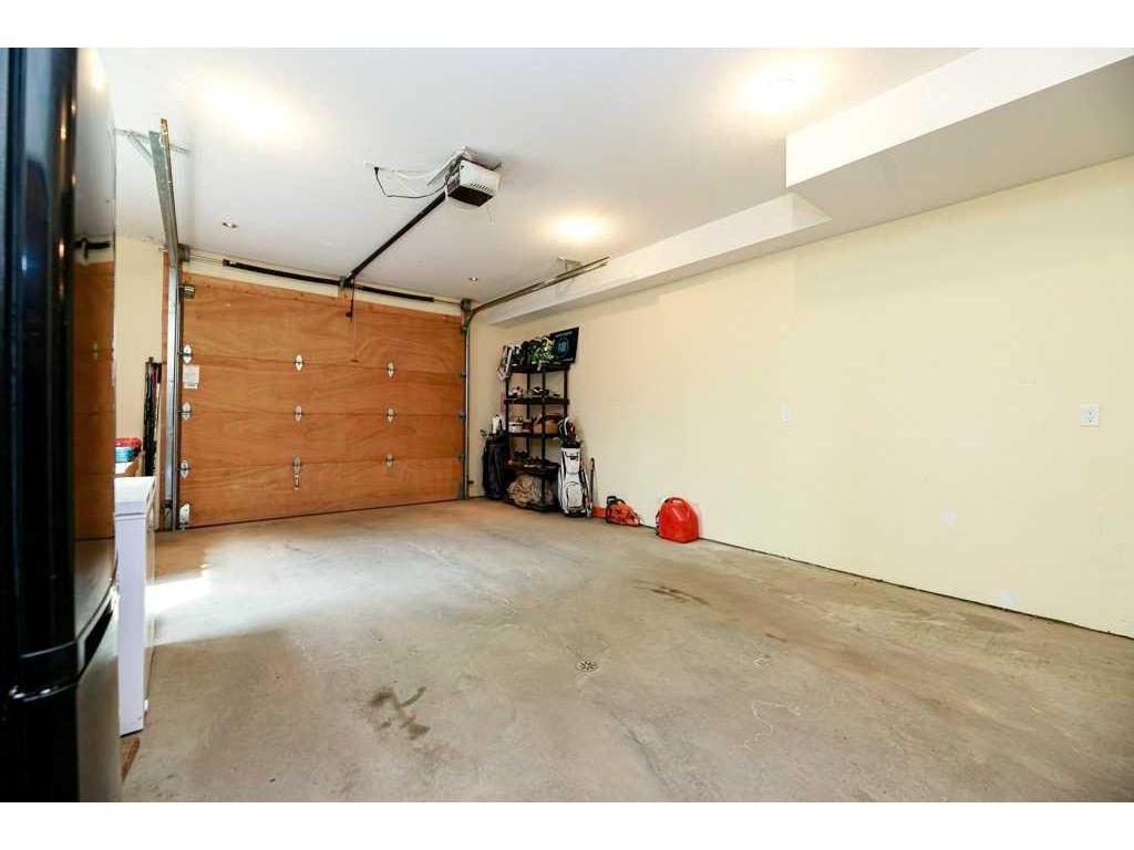 









276


Canal

Street,
Rural Ponoka County,




AB
T0C 2J0

