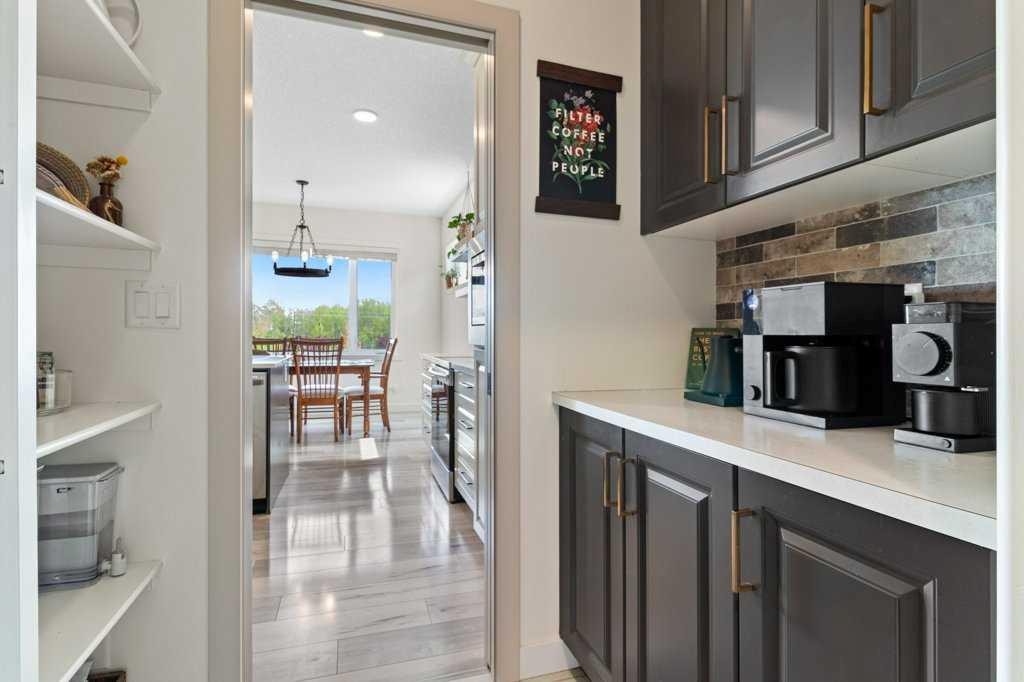 









43


Victor

Close,
Sylvan Lake,




AB
T4S 0P4

