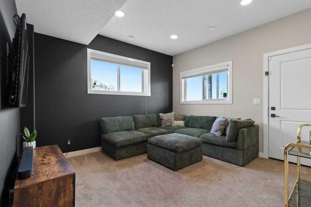 









43


Victor

Close,
Sylvan Lake,




AB
T4S 0P4

