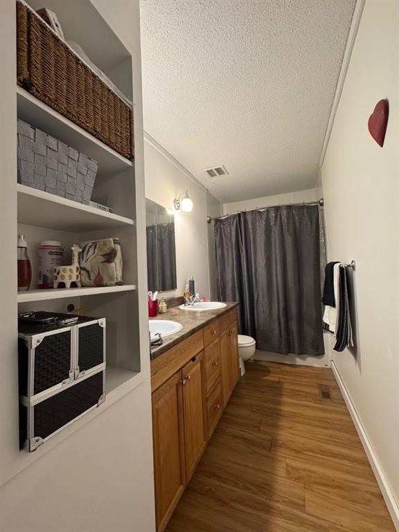 









5210


Waghorn

,
Blackfalds,




AB
T0M0J0

