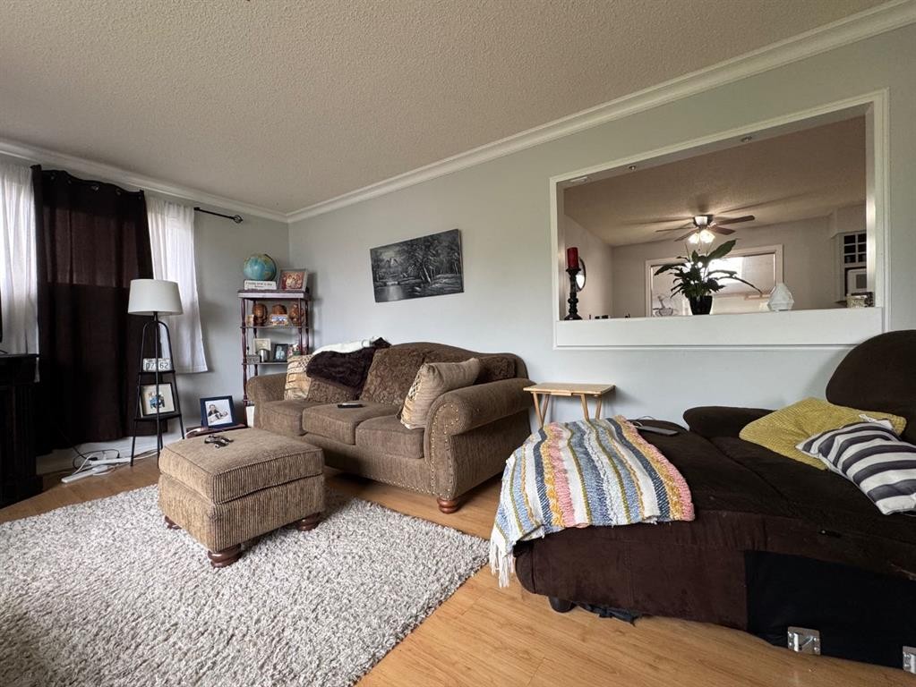 









5210


Waghorn

,
Blackfalds,




AB
T0M0J0

