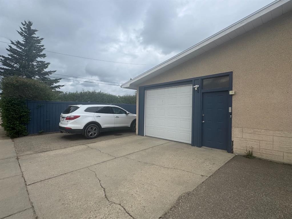 









5210


Waghorn

,
Blackfalds,




AB
T0M0J0

