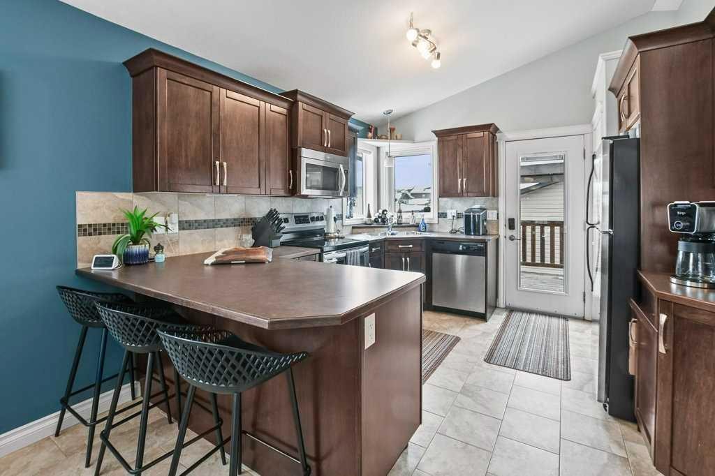 









196


Cedar

Square,
Blackfalds,




AB
T4M 0A4

