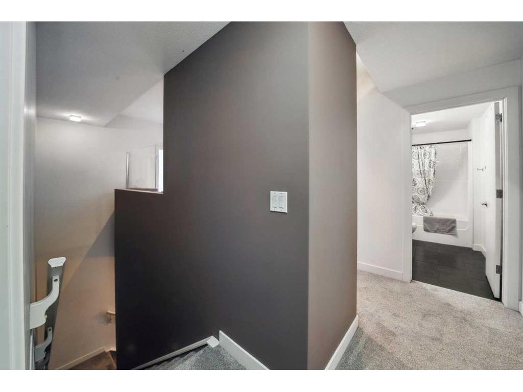 









2660


22

Street, 5119,
Red Deer,




AB
T4R 0K1

