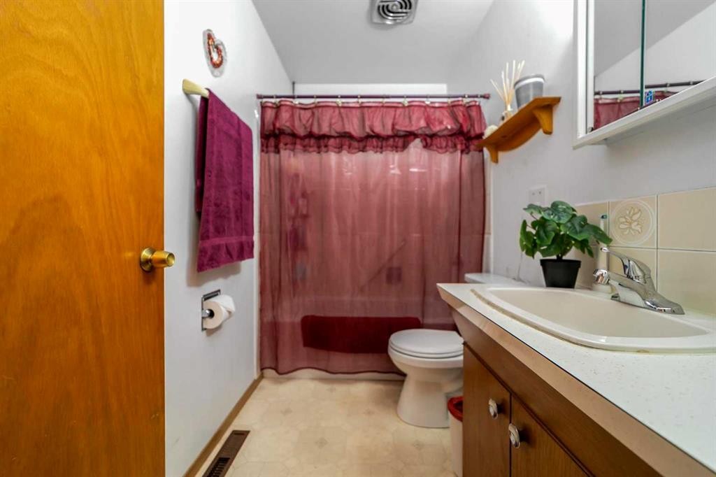 









38


Mt. Pleasant

Drive,
Camrose,




AB
T4V2M1

