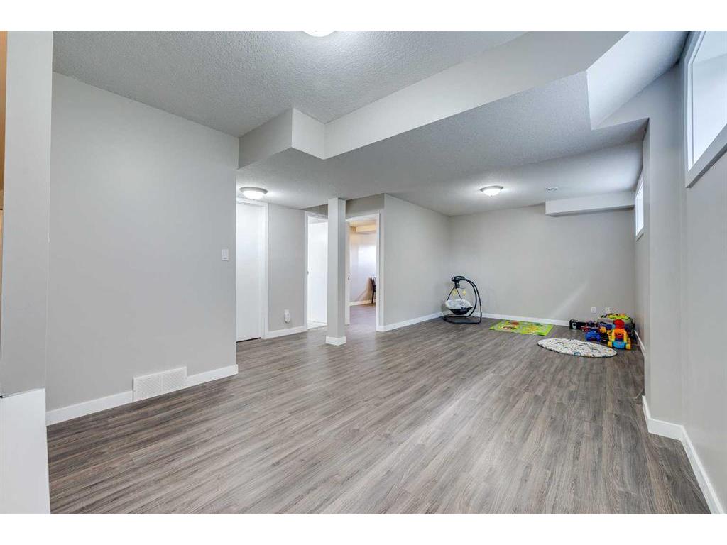 









8


Fawn Meadows Crescent

,
Delburne,




AB
T0M 0V0

