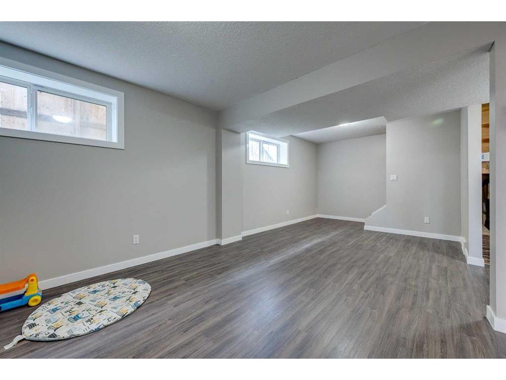 









8


Fawn Meadows Crescent

,
Delburne,




AB
T0M 0V0

