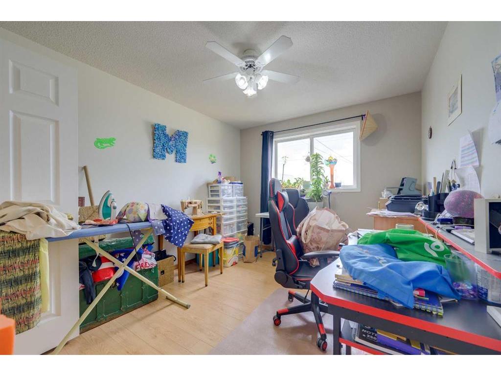 









1810


26 Ave

,
Delburne,




AB
T0M 0V0

